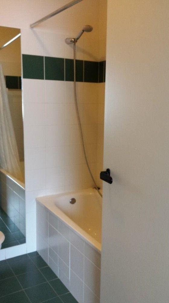 Hobbit Hotel Brussels Airport Завентем Екстериор снимка